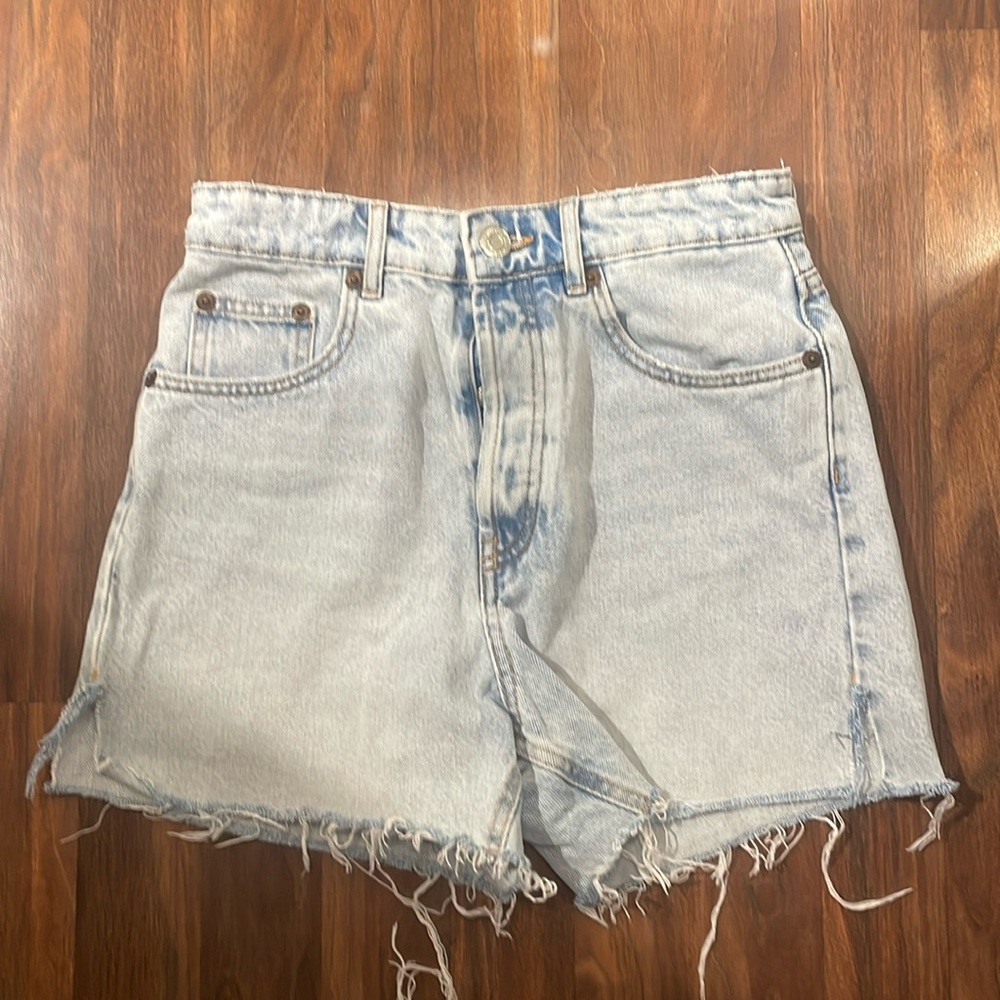 Zara TRF light wash denim shorts.